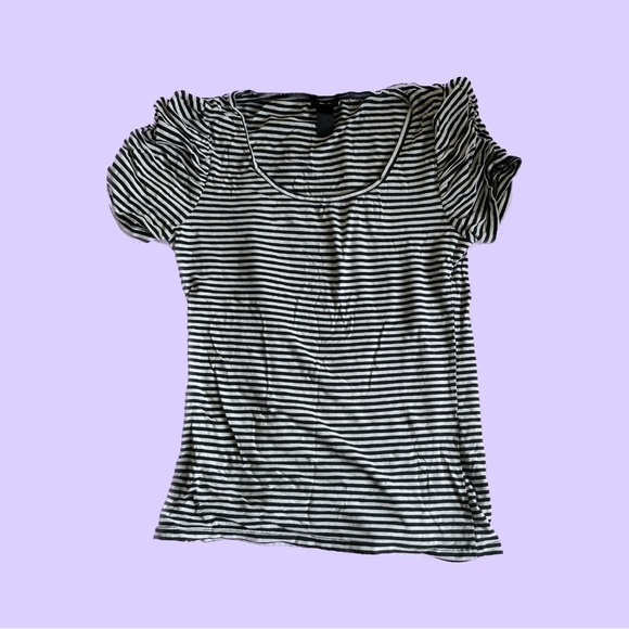 H&M Tops - H&M Black and White Striped Women’s Top
